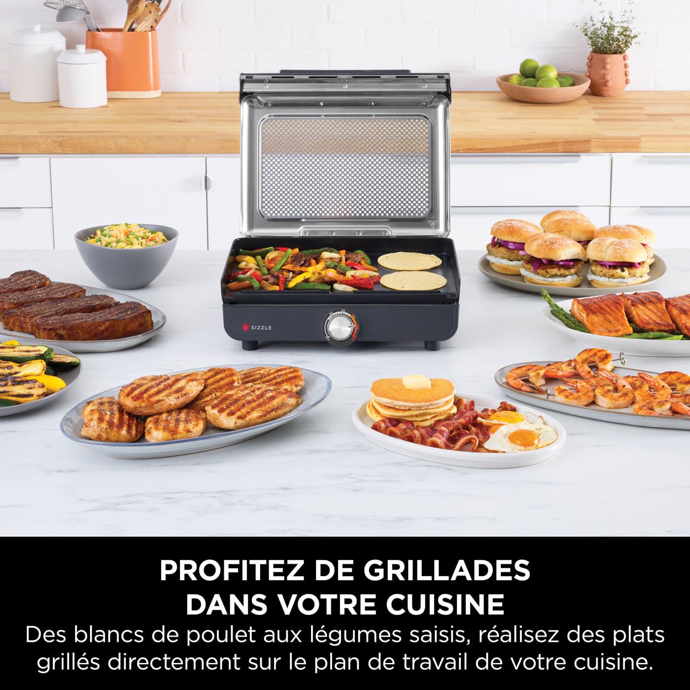 Ninja Sizzle Grill électrique d'intérieur, plancha GR101EU | avec plaque grill antiadhésive, couvercle compatible lave-vaisselle, collecteur de graisse, et guide de recettes