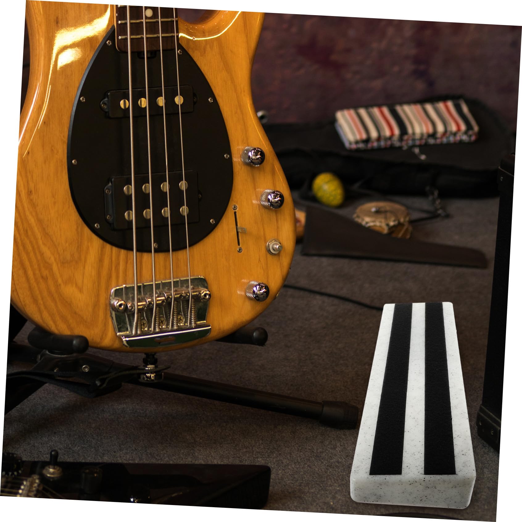 Beaupretty Pedalera de Efectos para Guitarra Eléctrica, Base Práctica de Efectos Diseño Hueco, Soporte Resistente para Pedales, Organizador Funcional para Uso en Casa y Profesionales
