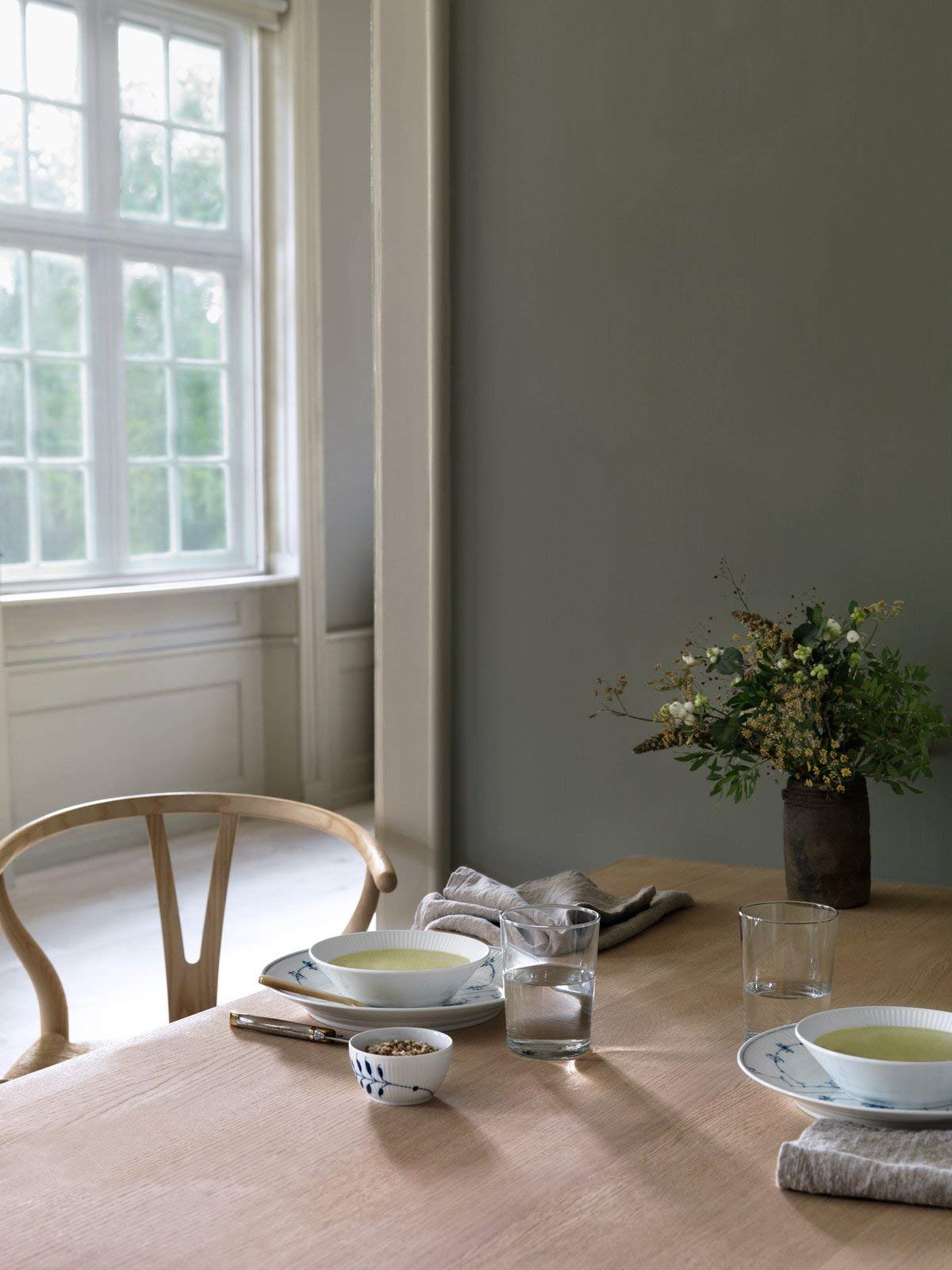 Royal Copenhagen Blue Fluted Mega 1017342 - Zuccheriera in porcellana, 10 cl, dipinta a mano, colore: Blu/Bianco