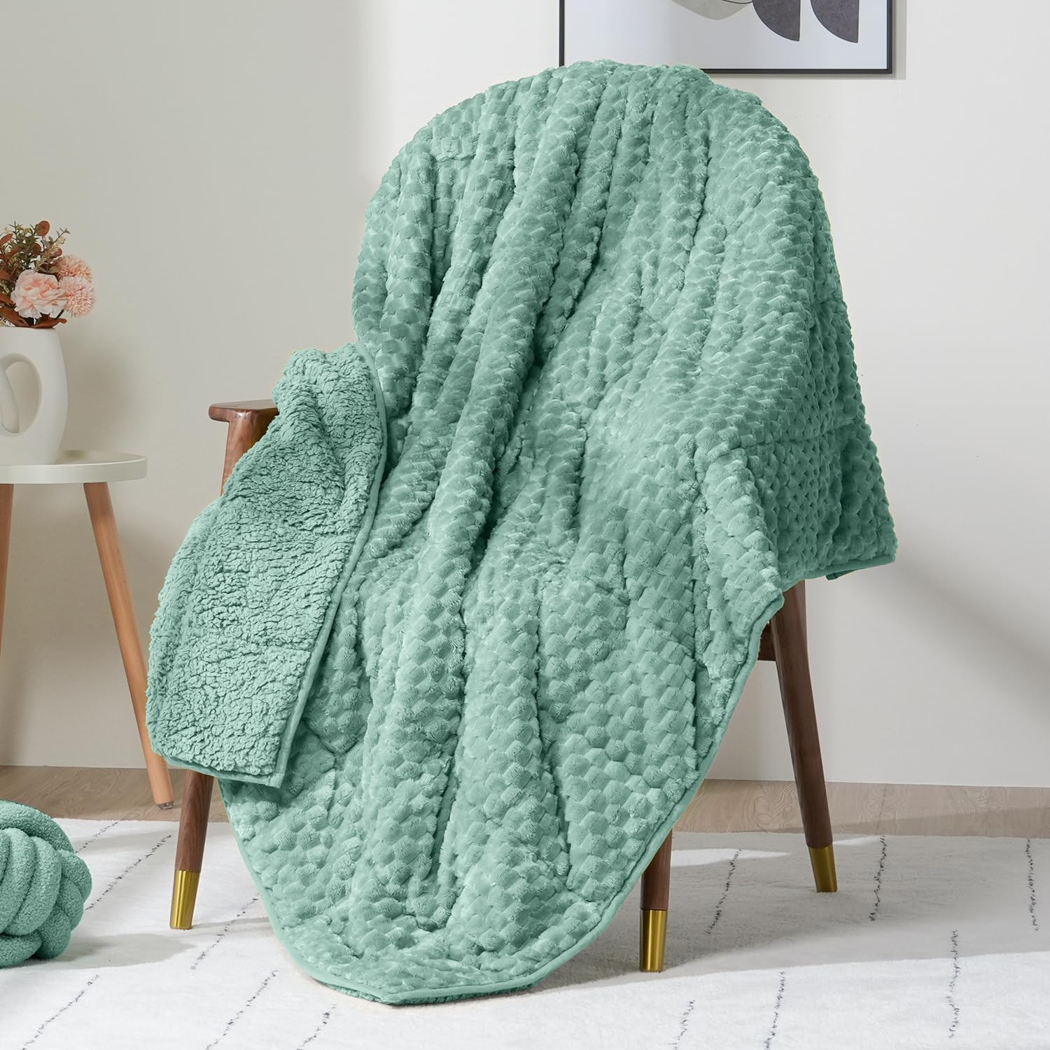 Fleece Weighted Blanket for Adults 60" x 80" 15lbs Fuzzy Blankets, Green