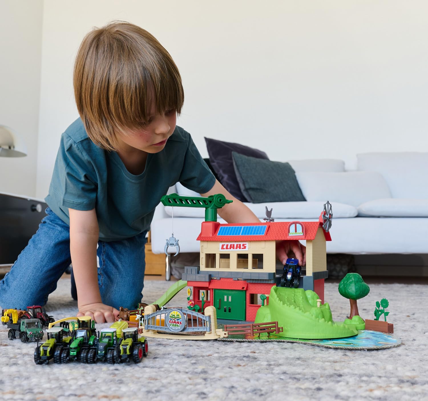 Majorette CLAAS - Set da gioco per la fattoria con stalle, trattori, animali, accessori e molte funzioni, per bambini dai 5 anni, 56 x 36 x 24 cm