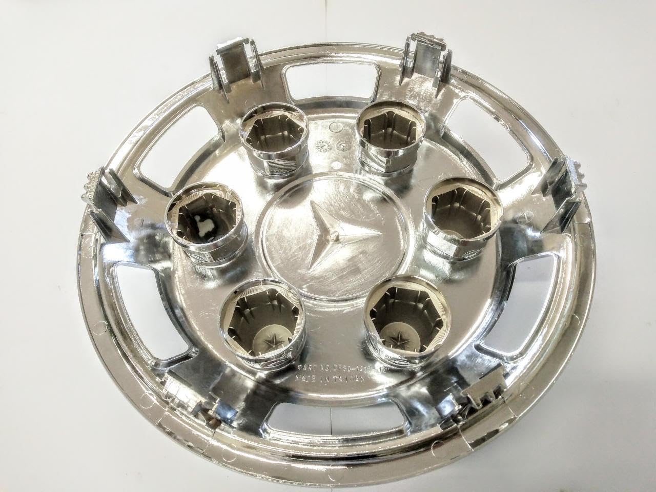 Amazon | 軽トラ用 DXホイルカバー 12インチ＆異色のナットカバー