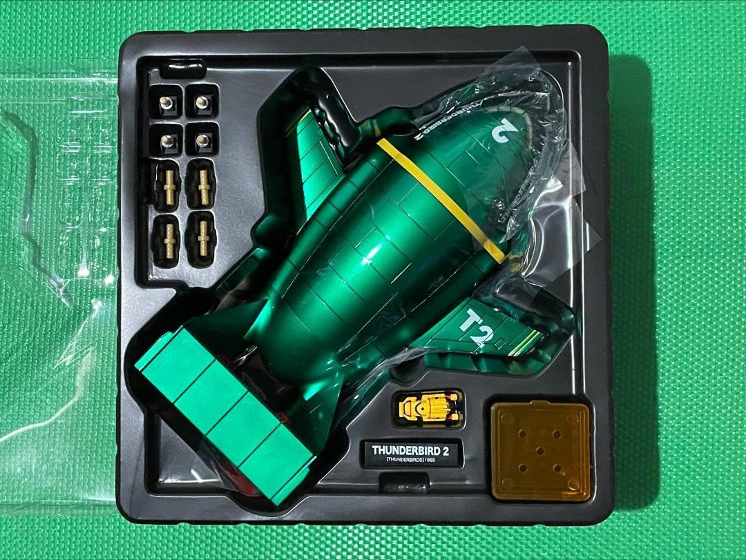 特撮リボルテック サンダーバード2号 メタリック塗装版 絶版！貴重品！サンダーバード2号 （メタリック塗装）特撮