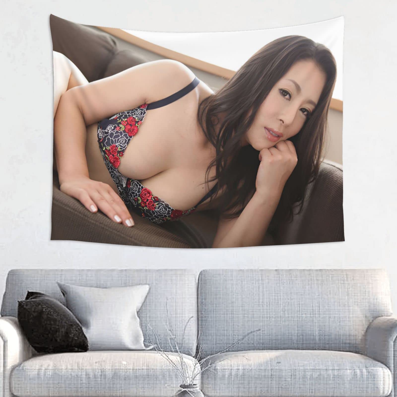 Amazon.co.jp: 北島玲(2) タペストリー ハイレゾリューション写真 可愛い セクシー 壁掛け 等身大 大きいサイズ お祝い 応援  インテリア 室内 アウトドア 装飾用品 壁飾り 多機能 超大判壁掛け布 個性ギフト プレゼント