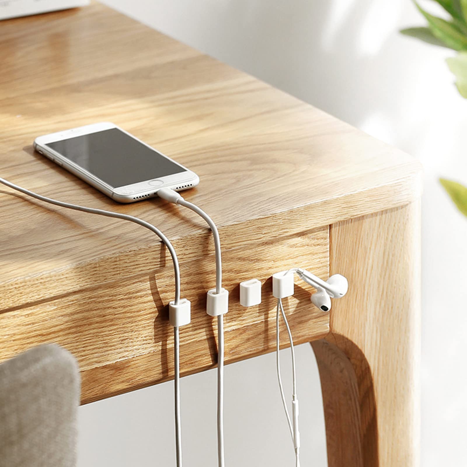 充電ケーブル オーガナイザー ケーブルクリップ かわいい 白 充電