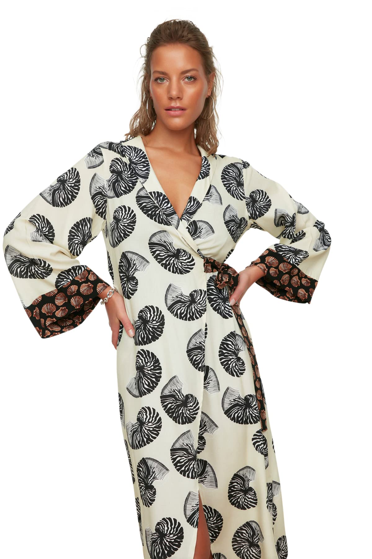 Trendyol Kimono y caftán Estampado de Hoja Grande para Mujer