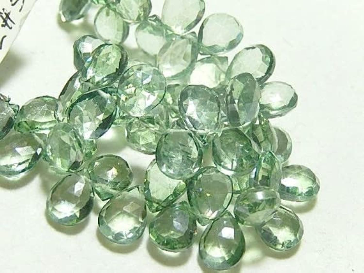 Quartz vert mystique pierre semi précieuse briolette poire facettée 10mm