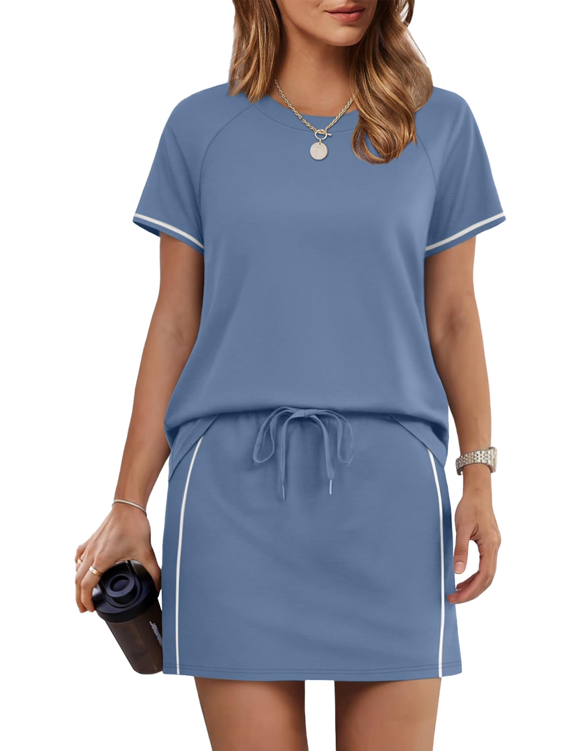 Desol Jupe-short d'été deux pièces pour femme avec t-shirt et short longueur genou | Ensemble deux pièces : t-shirt + jupe avec short intégré. Longueur genou, léger, respirant. 2 poches, taille réglable.