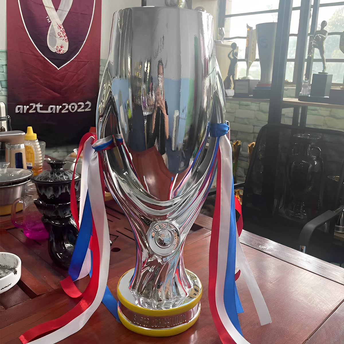 Trofeo De La Supercopa De Fútbol Europeo De Resina Réplica De Campeones del Club De Fútbol Trofeos para Fanáticos Oficina Decoración del Hogar Adornos De Exhibición Recuerdos,32cm