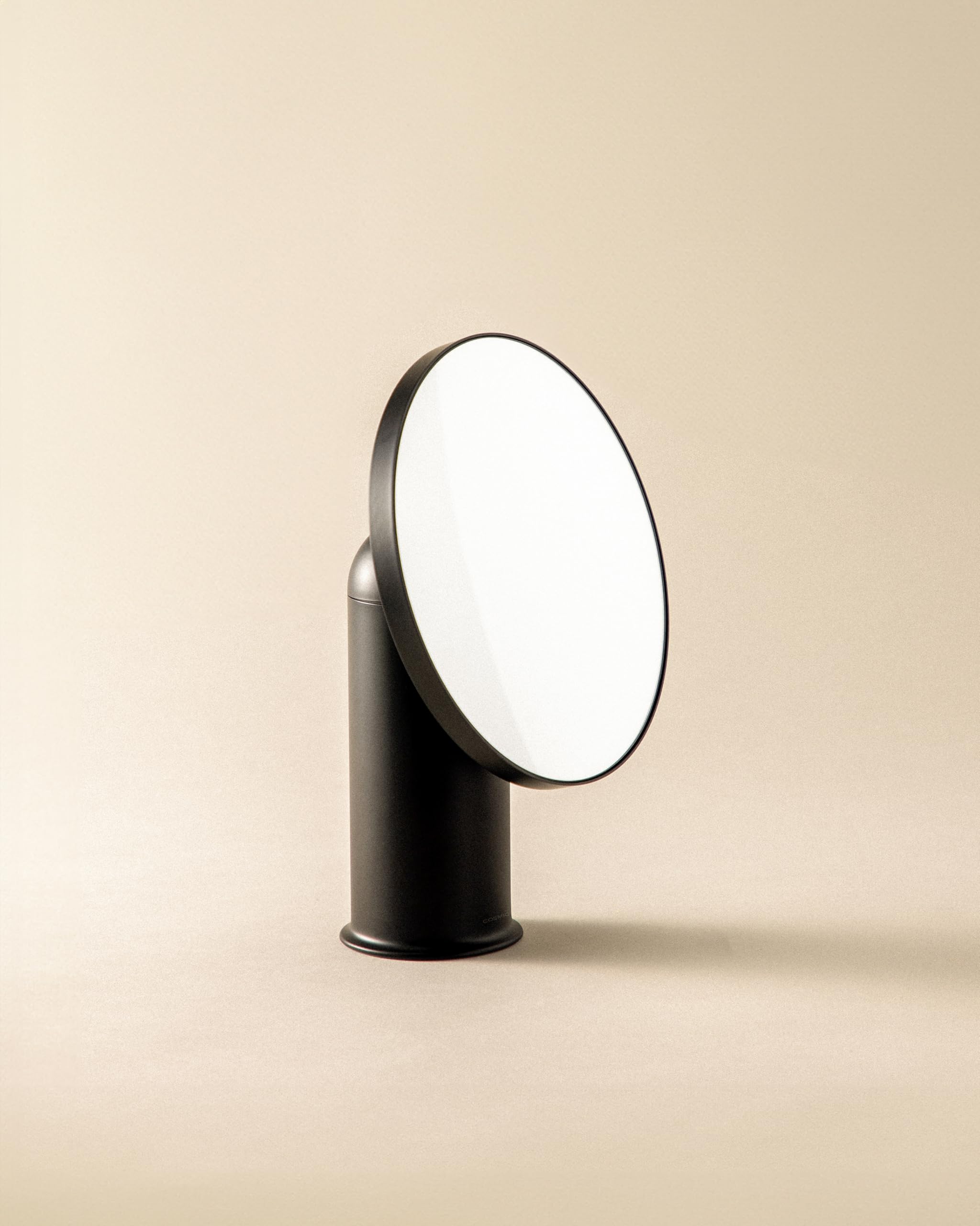 COSMIC Specchio Ingranditore x5 - Design Compatto per Trucco e Cura del Viso, Installazione Facile, Acciaio Inossidabile Resistente, Stile Versatile per Bagno e Viaggi