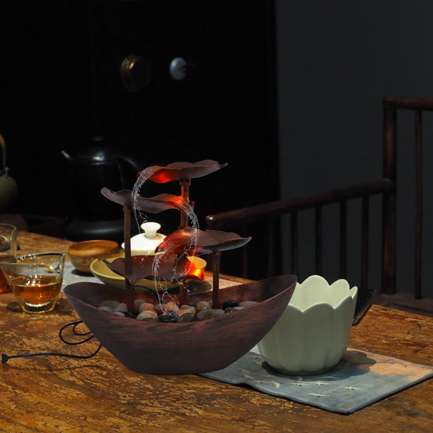 Garneck Creative Desktop Lotus Leaf Waterfall Fountain with LED Night Light Indoor Tabletop Ornament for Living Office Bar Study Decor Finish Ambient Atmosphere Lamp