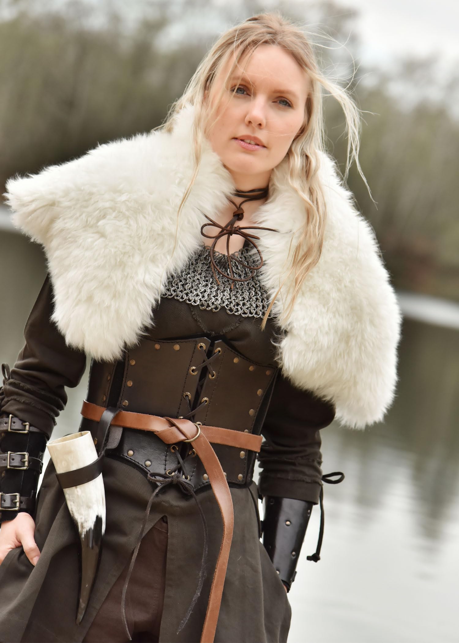 Ulfberth | Corpetto sottoseno in pelle da donna | Corpetto in pelle rivestita in pelle scamosciata | Medioevo, LARP, vichingo, pirata