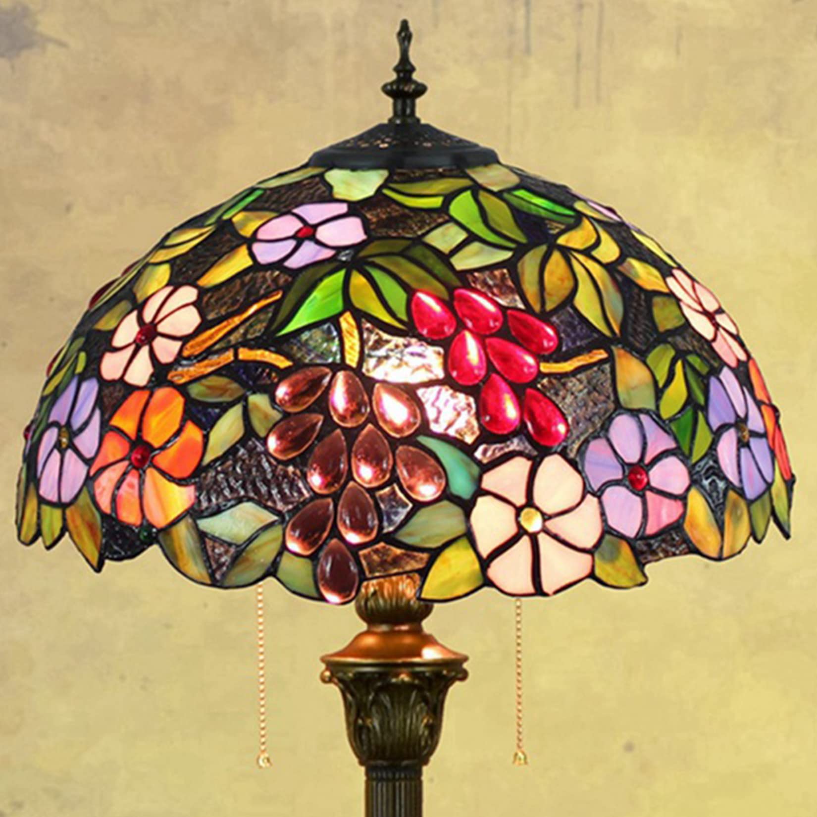 Lampadaire Tiffany anti-éblouissement pour lire confortablement