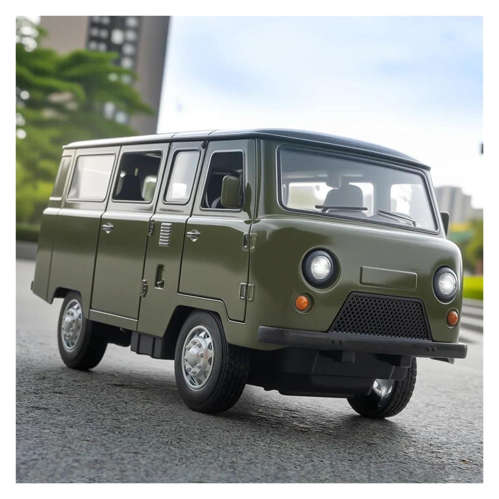 BANKOTO Diecast Car 1:18 For Russian For UAZ For TRAVELER For BUS Alloy Car Model Pull Back Collectibles Collectible(Green)