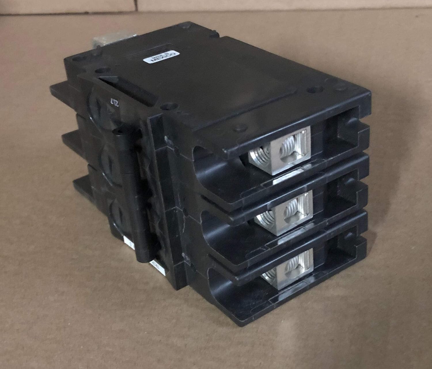 219-3-22052-06/X13050276-06 3 Pole 23.7 AMP 219 MULTI-POLE Series Hydraulic Magnetic Circuit Breaker Protector