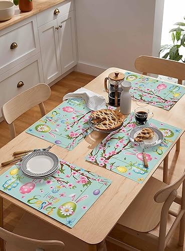 Vista 631 de Juego de 6 manteles individuales rojos para el día de San Valentín, diseño de corazón de San Valentín, resistentes al calor, lavables, manteles