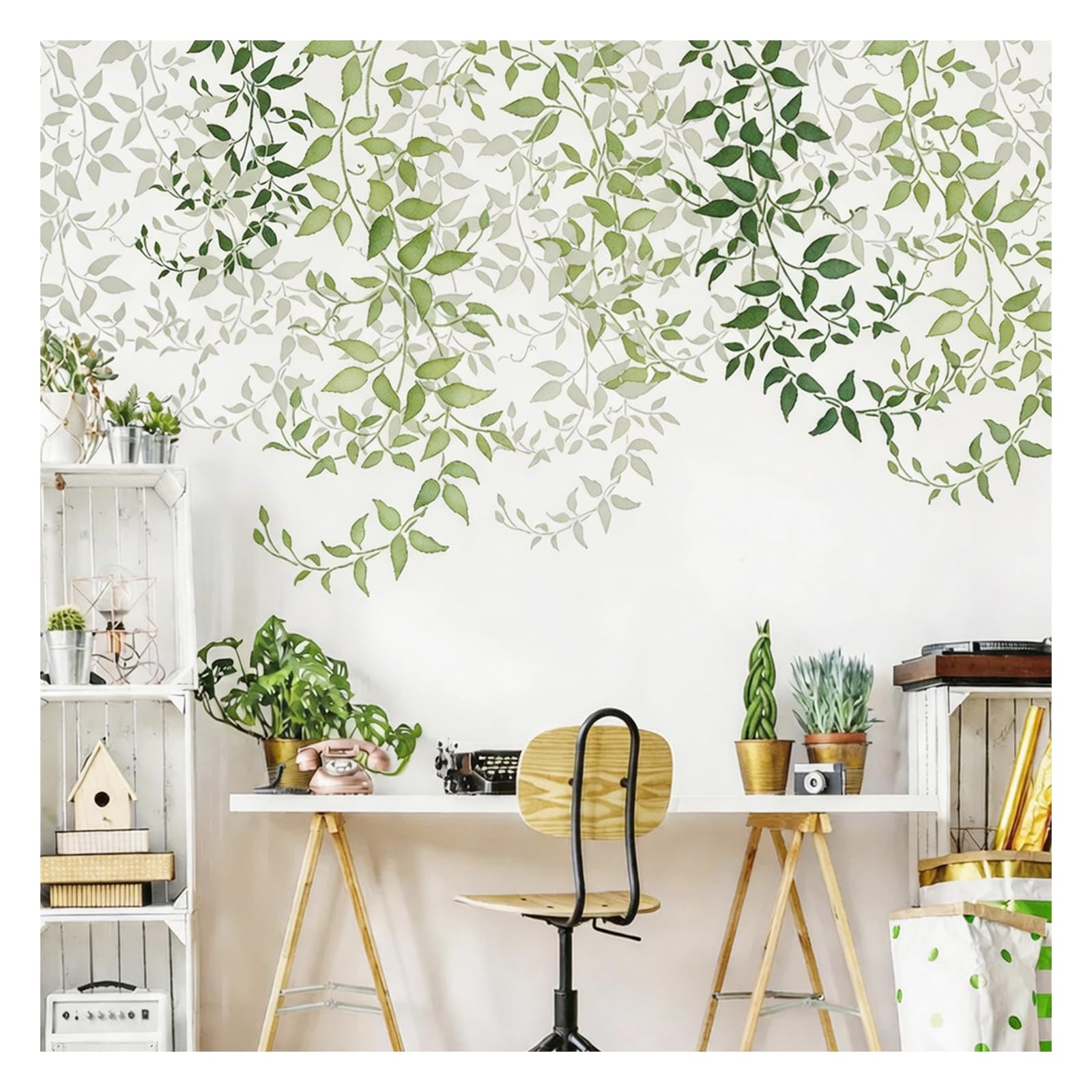 Pochoir floral de 96 cm pour peindre des motifs de vigne dans une chambre