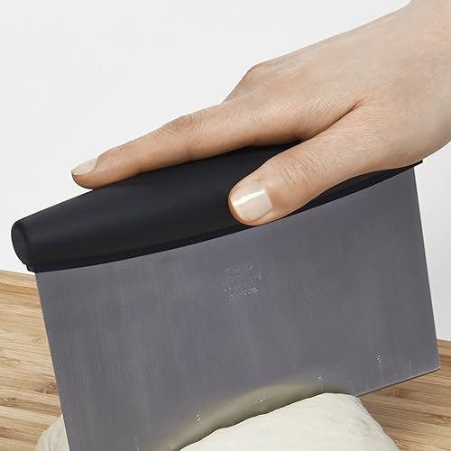 Miniatura 4 de Espátula de acero inoxidable OXO multiuso para raspar o picar con cómodo agarre Total 1 Acero inoxidable