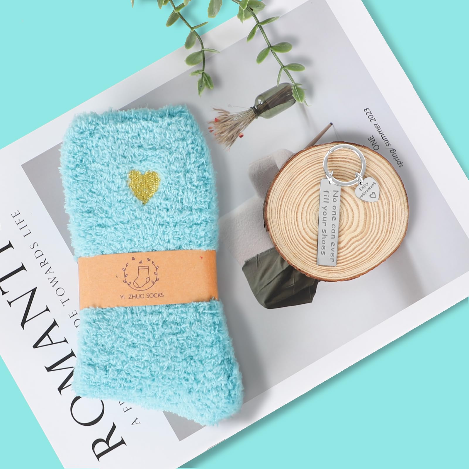 Retirement Gifts for Woman 2026, Happy Cool Retirement Gifts for Women Coworker, Teacher, Boss, Nurse, Friends, Mom, Retirees, Retired Free and Fabulous Funny Spa Gift Basket, 8 pcs