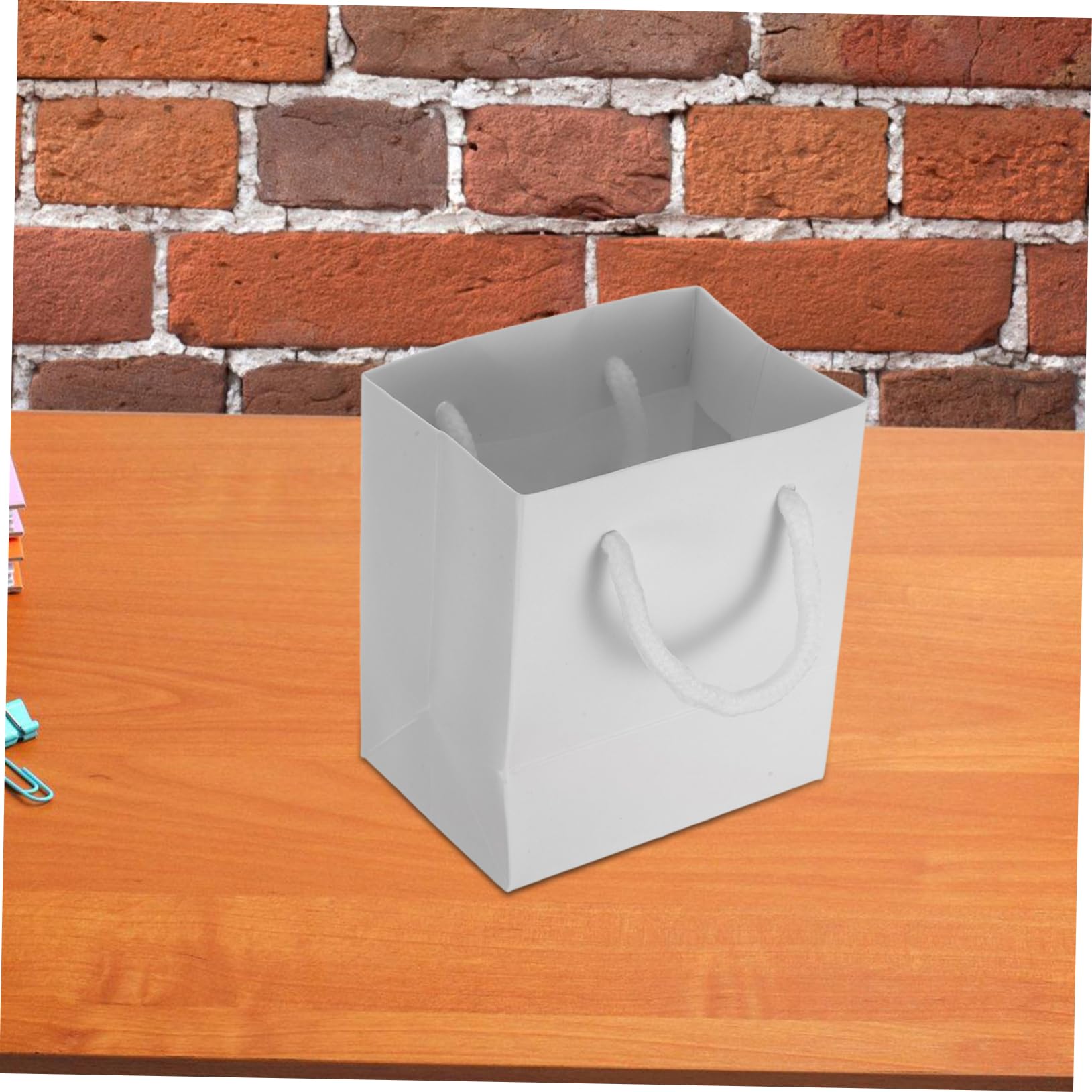 HEALSOPTHY 24 Weiße Hochzeitstaschen aus Papier mit Henkeln Elegante Gastgeschenktüten für Hochzeit Party und Feiertage Leicht und Großzügig