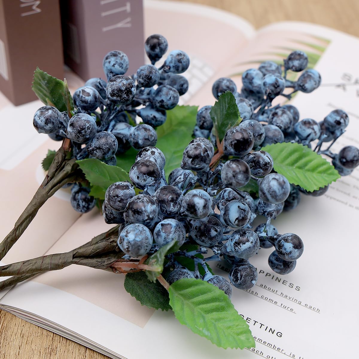 4pcs Artificial Blueberries Fruit Stems Fake Berries Picks Flowers Plant Decorations DIY Flower Arrangement Garland Bouquet Home Wedding Party
