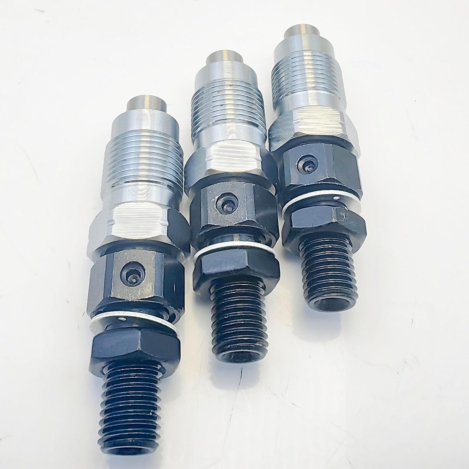 3X Fuel Injector 16001-53904 Diesel Injector Fits for KUBOTA Engine D722 BX1860 BX1870 BX1880 BX2360 BX2370 BX2380 BX23S BX25 Compact Utility Tractors 16001-53002 16871-53000 16001-53000
