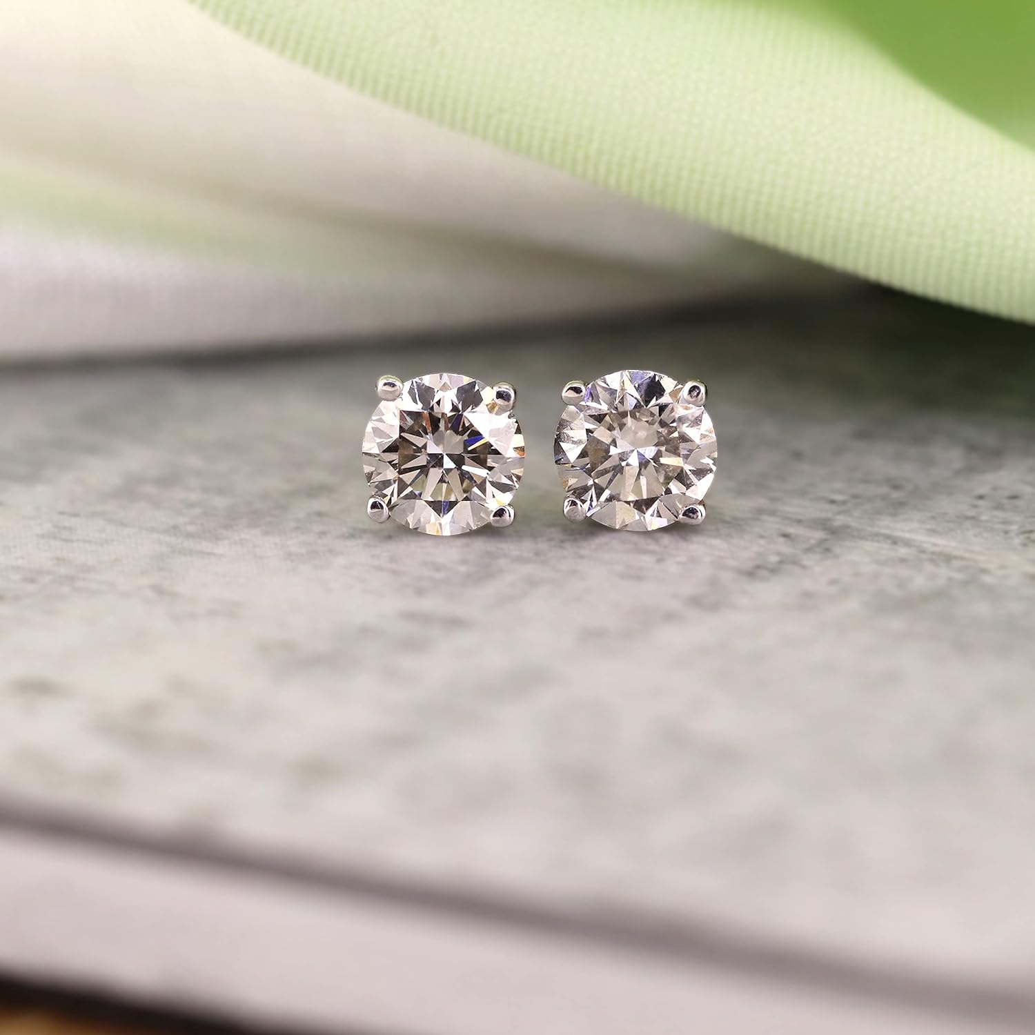 1/5 to 2 Carat Lab Grown Diamond Round Stud Earrings for Women in 14k Gold (VS2-SI1, 0.20 to 1.00 cttw) 4-Prong Setting Screw Back Studs by Diamond Wish