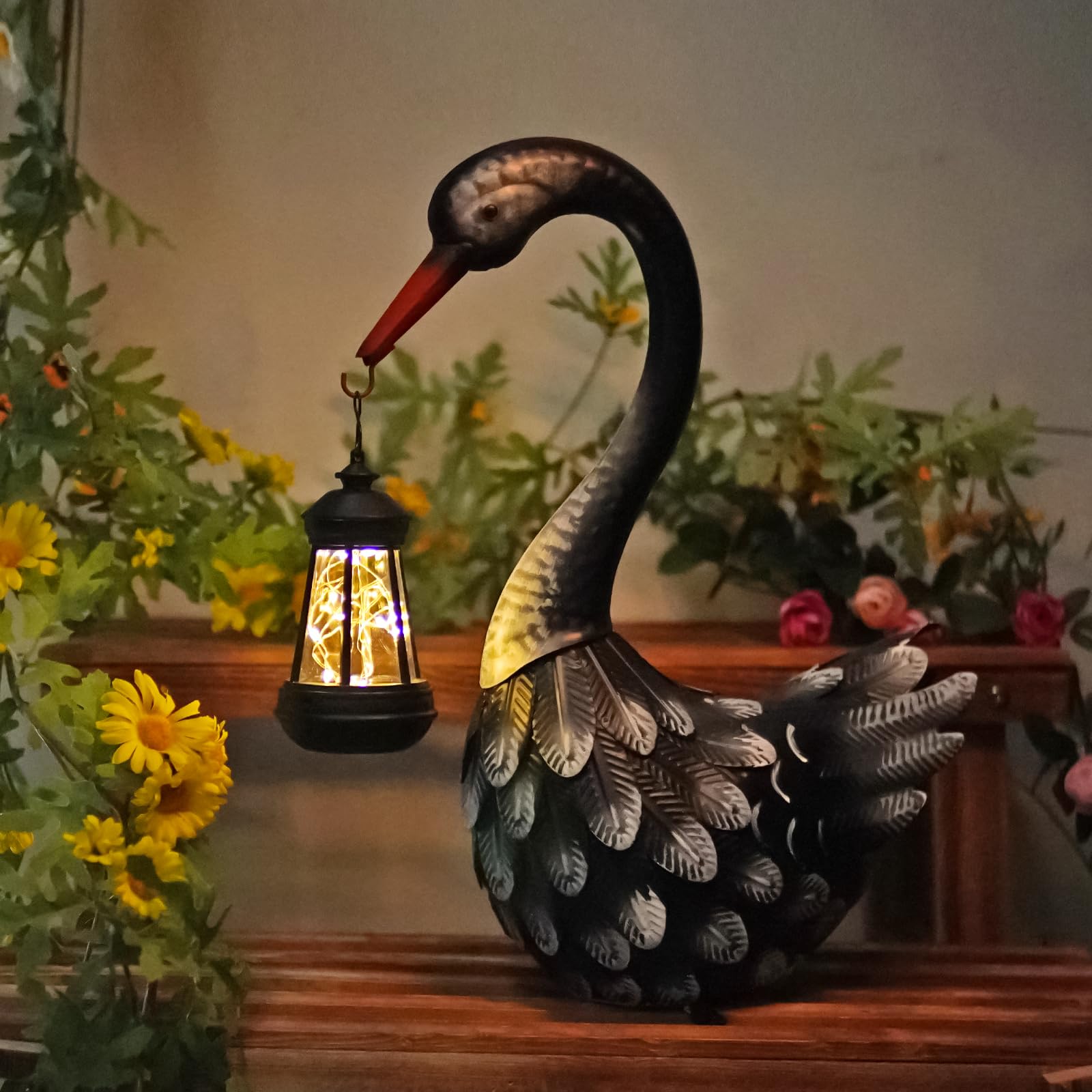 HONGLAND Estatua solar de jardín al aire libre, decoración de cisne, decoración de pájaros, adorno de césped para patio, porche, piscina (negro)