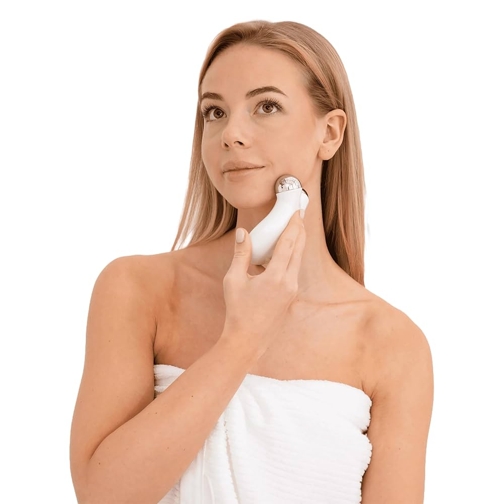 美容液 COREFIT DEEP SMOOTH & FACE TRIGGER The SwiTCHER] A new serum from COREFIT, a face pointer brand