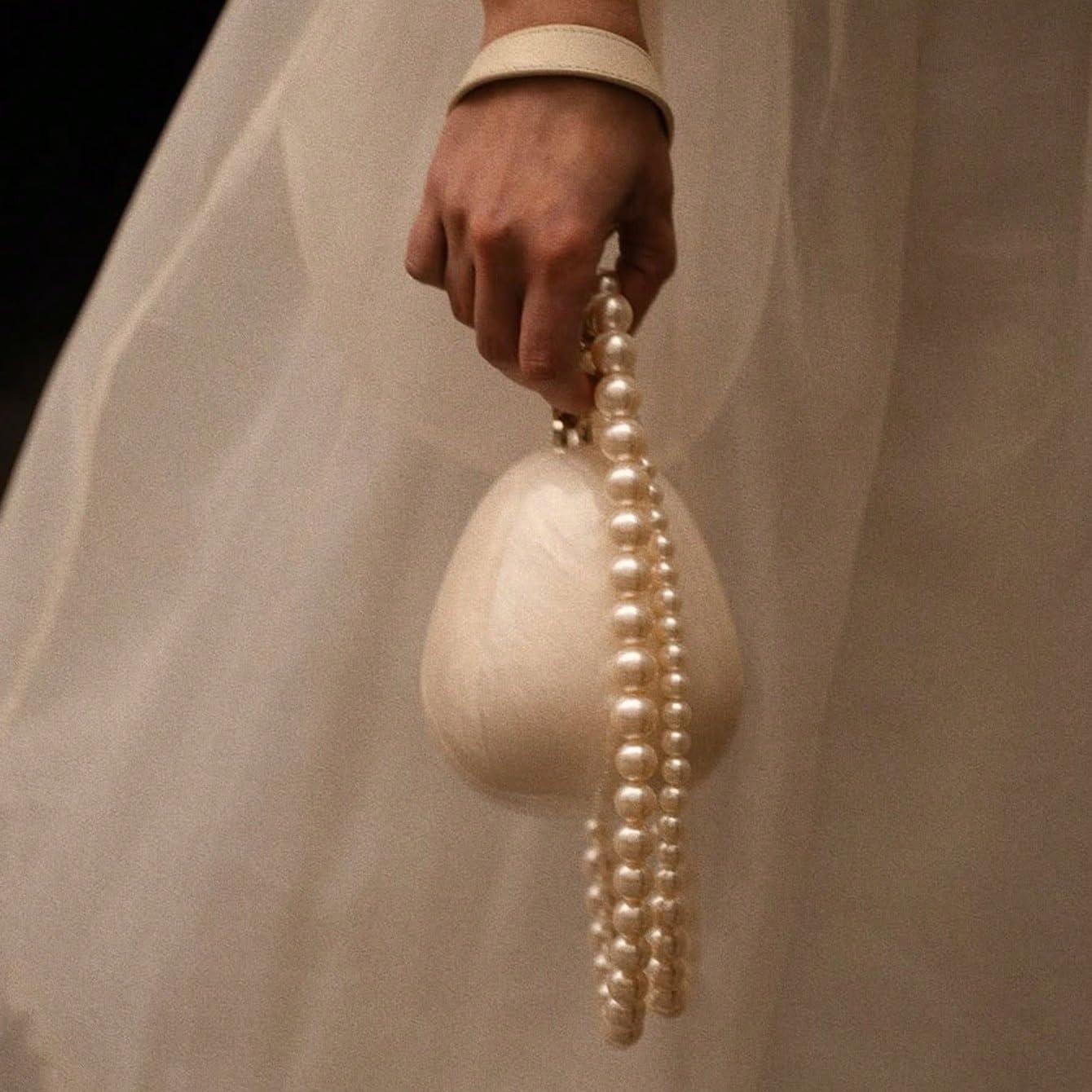 Women Acrylic Egg Clutch Bag Cute Pearl Acrylic Evening Handbags Marble Purses Beaded Shoulder Bags for Party Prom - Image 3