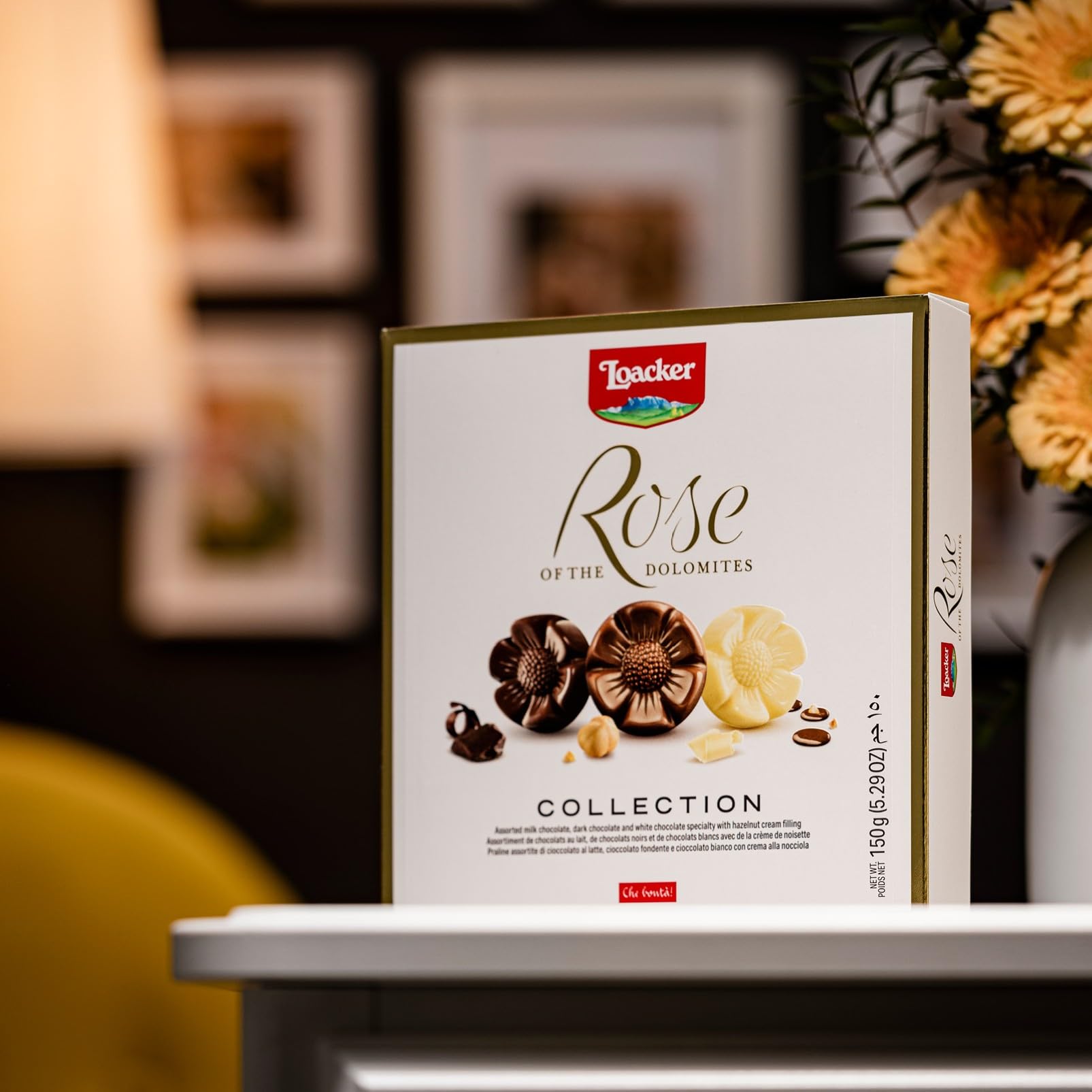 Loacker, Rose of the Dolomites Selection, Mix di Praline al Cioccolato Fondente, Bianco e al Latte, Cialde Wafer, Crema di Nocciole Tostate, Merenda e Snack, Confezione da 24 Cioccolatini Monoporzione