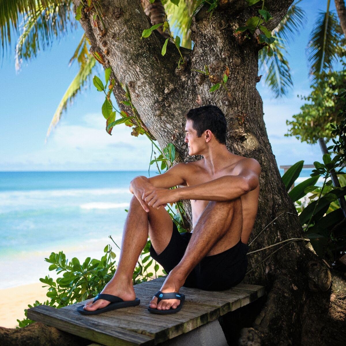 OLUKAI Ki'i Men's Beach Sandals, Quick-Dry Flip-Flop Slides, Water Resistant & Lightweight, Compression Molded Footbed & Ultra-Soft Comfort Fit - Image 2