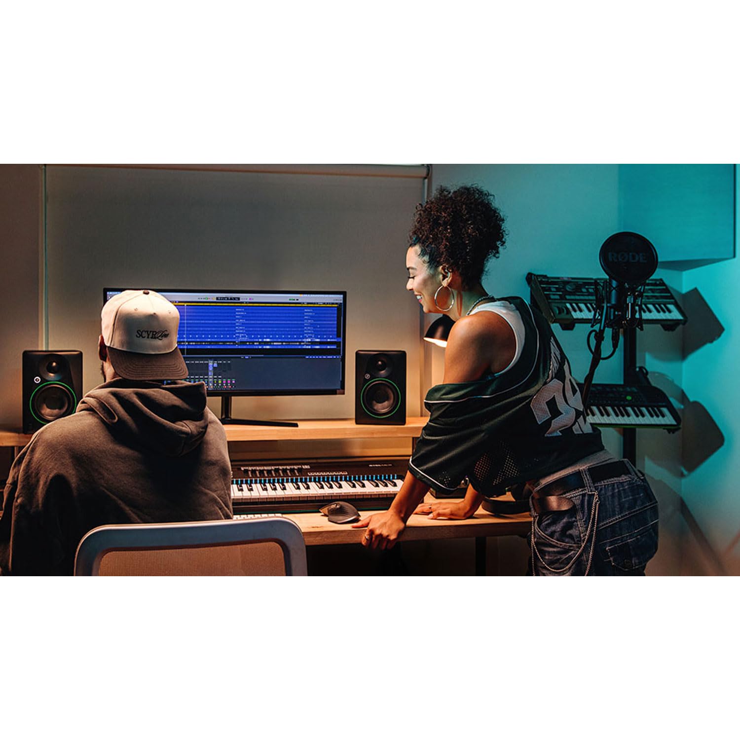 Mackie CR3.5BT Moniteur de studio actif 2 voies haut-parleur Bluetooth avec 2 câbles jack Keepdrum