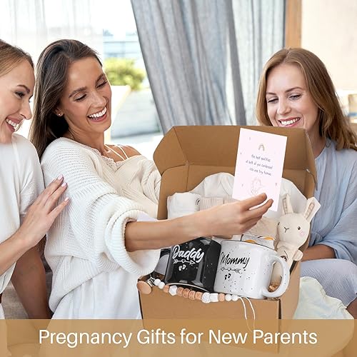 New Parents Gifts for Couples,Pregnancy Gifts for New Parents Gender Reveal Gifts with Mom and Dad Mugs, First Time New Mom and Dad to Be Gifts Expecting Parents