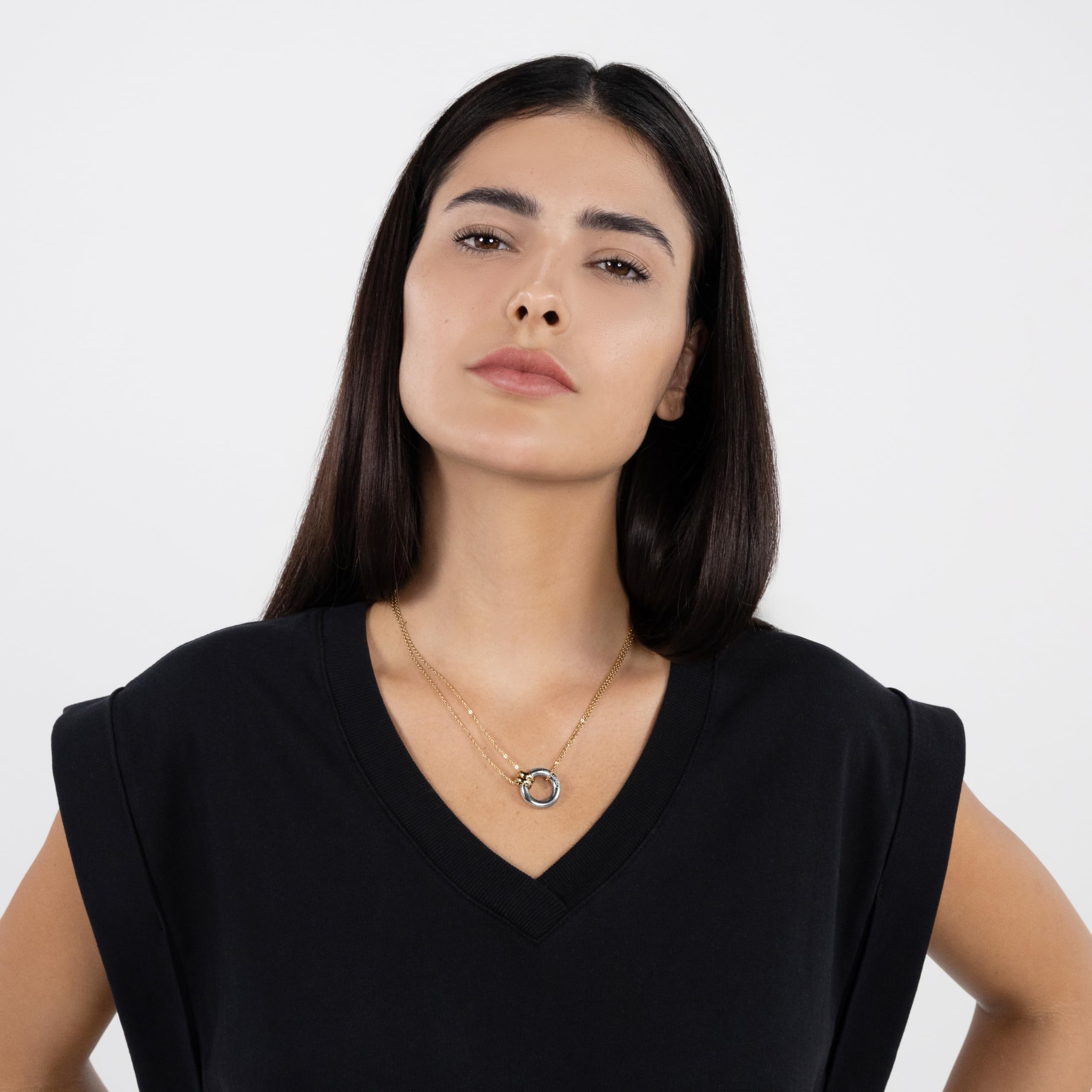 Calvin Klein Damenkollektion DUALITY Doppelte Ketten-Halskette oder -Armband Zweifarbig mit Runden Charms