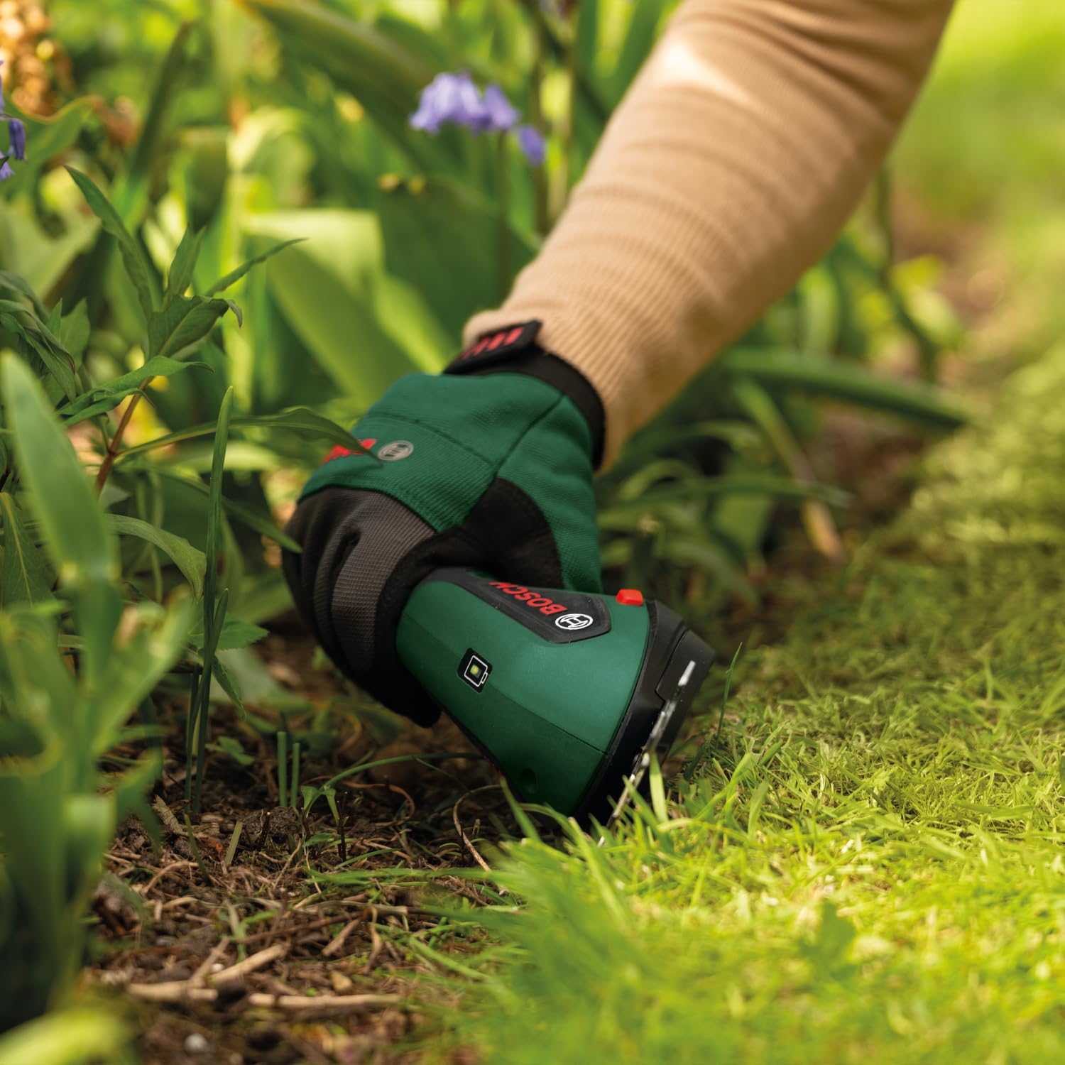 Bosch Tijera cortacésped a batería ISIO 4V | cuchilla 80 mm, batería de 4 V, sin cable ni cargador