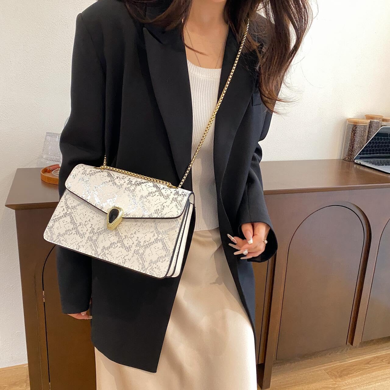 Crossbody Bags for Women Snake Printed Chain Shoulder Bags Trendy Handbags Clutch Purses