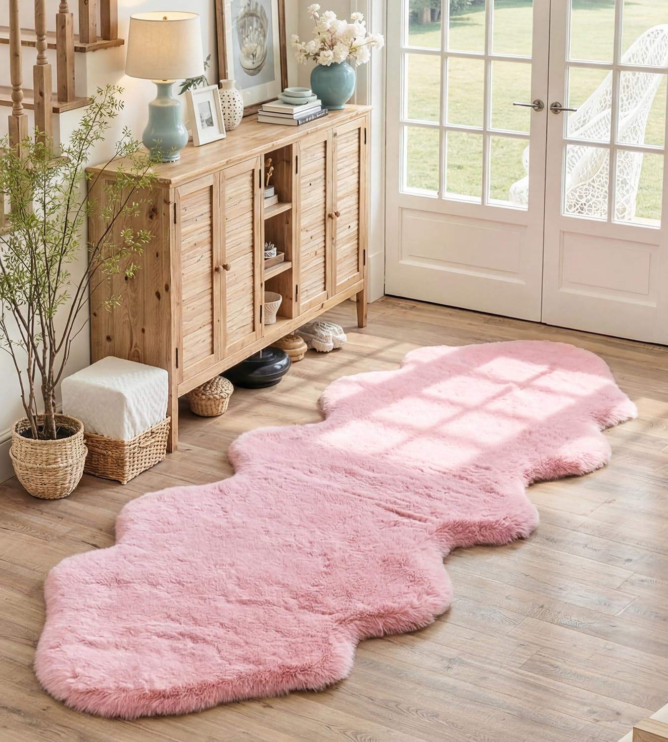 ROHATIM Flauschiger Kunstfell Teppich in Kaninchenfell-Optik, Ultraweich & rutschfest, Waschbares Deko-Fell für Wohnzimmer und Schlafzimmer