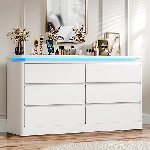 Cómoda blanca de 6 cajones para dormitorio, cómoda larga de 47.2 pulgadas con estación de carga y luces LED, gabinete de almacenamiento doble de