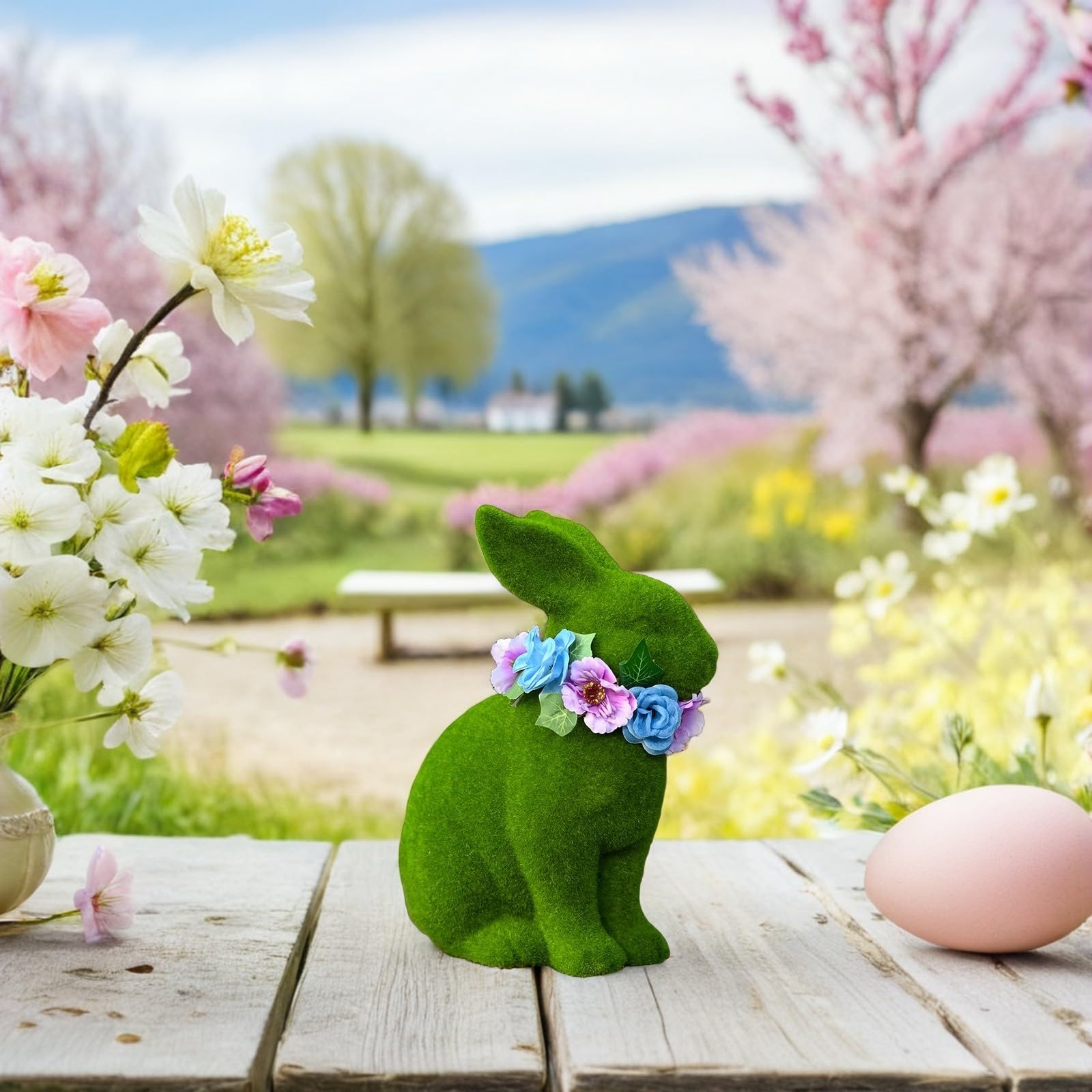 Decorazione Pasquale Coniglio in Resina 25cm Ghirlanda Floccata Verde, Tocco Morbido e Leggero per Arredo Giardino e Festa di Primavera