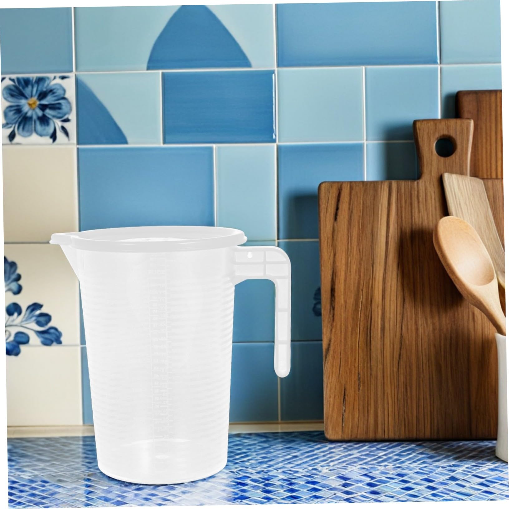 Amosfun 2pezzi Caraffa Graduata Plastica Trasparente con Coperchio Misurino per Liquidi con Scala Precisa per Cucina e Preparazione di Bevande