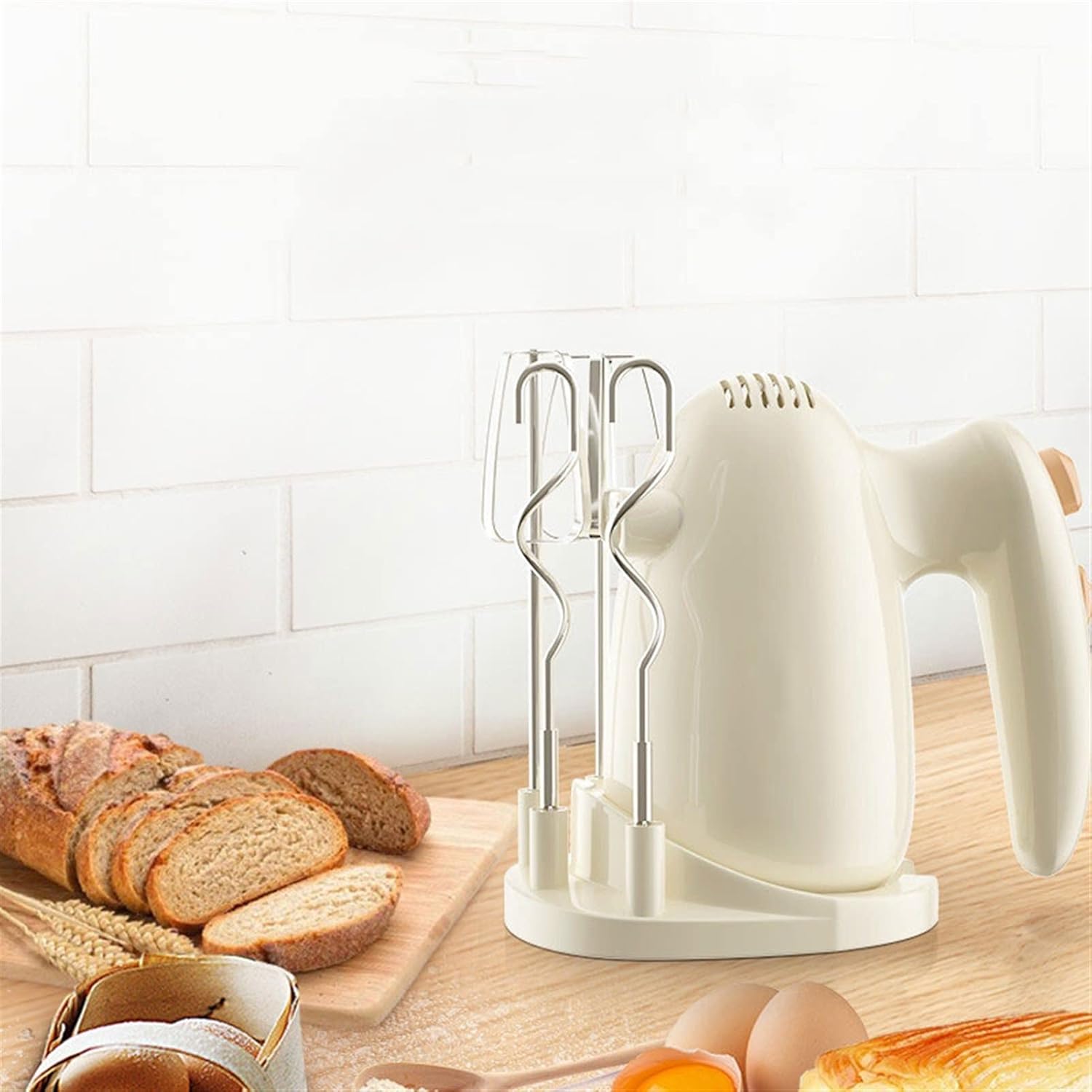 Egg Beater Electric Hand Mixer Multifunctional Kitchen Handheld Mixer for Baking Cake Lightweight and Personal Electric Mixer Whisk