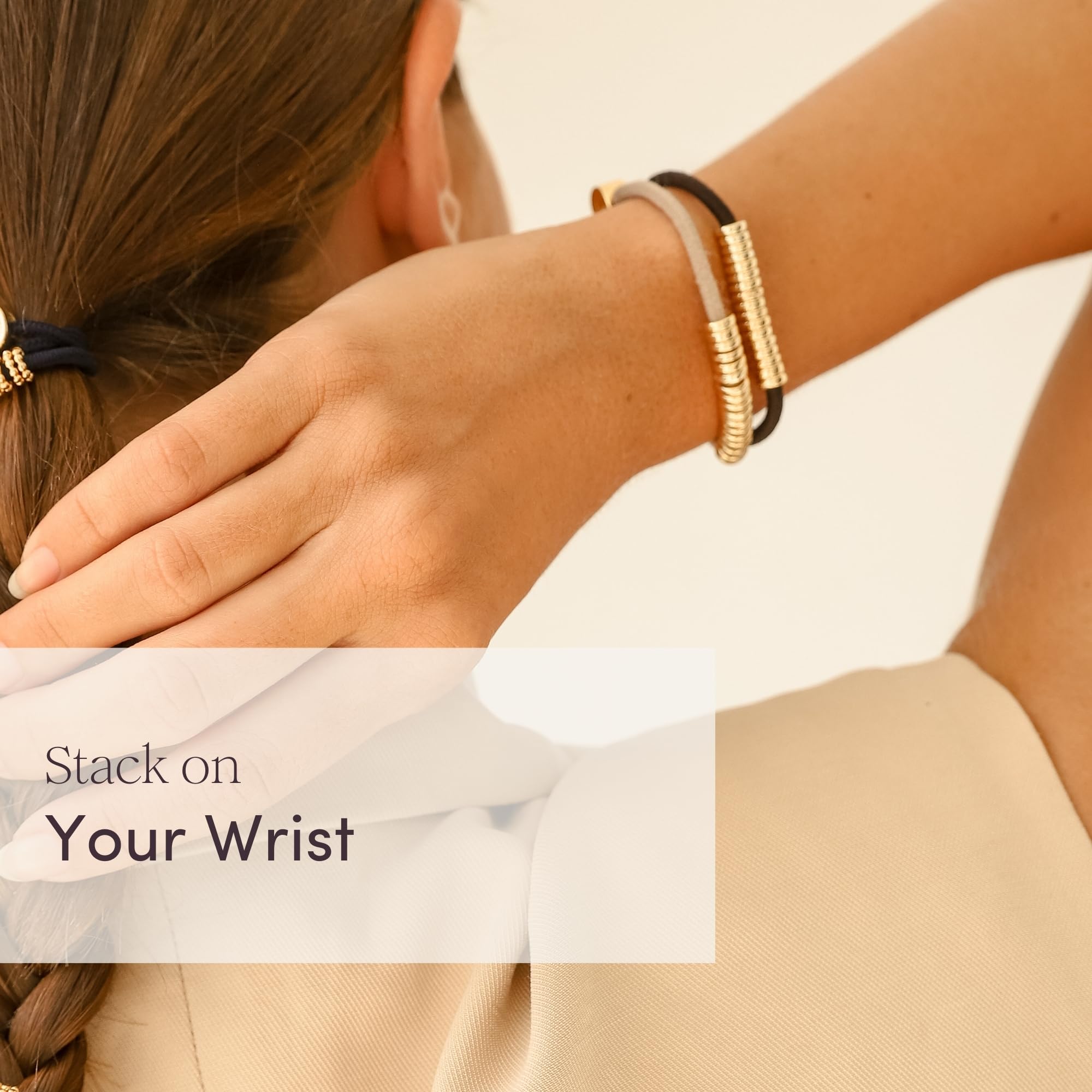 By Lilla Juego de 3 gomas elásticas para el pelo con forma de disco, brazaletes, accesorios para el cabello para mujer, lazos para el pelo sin arrugas y pulseras para mujer, color plateado