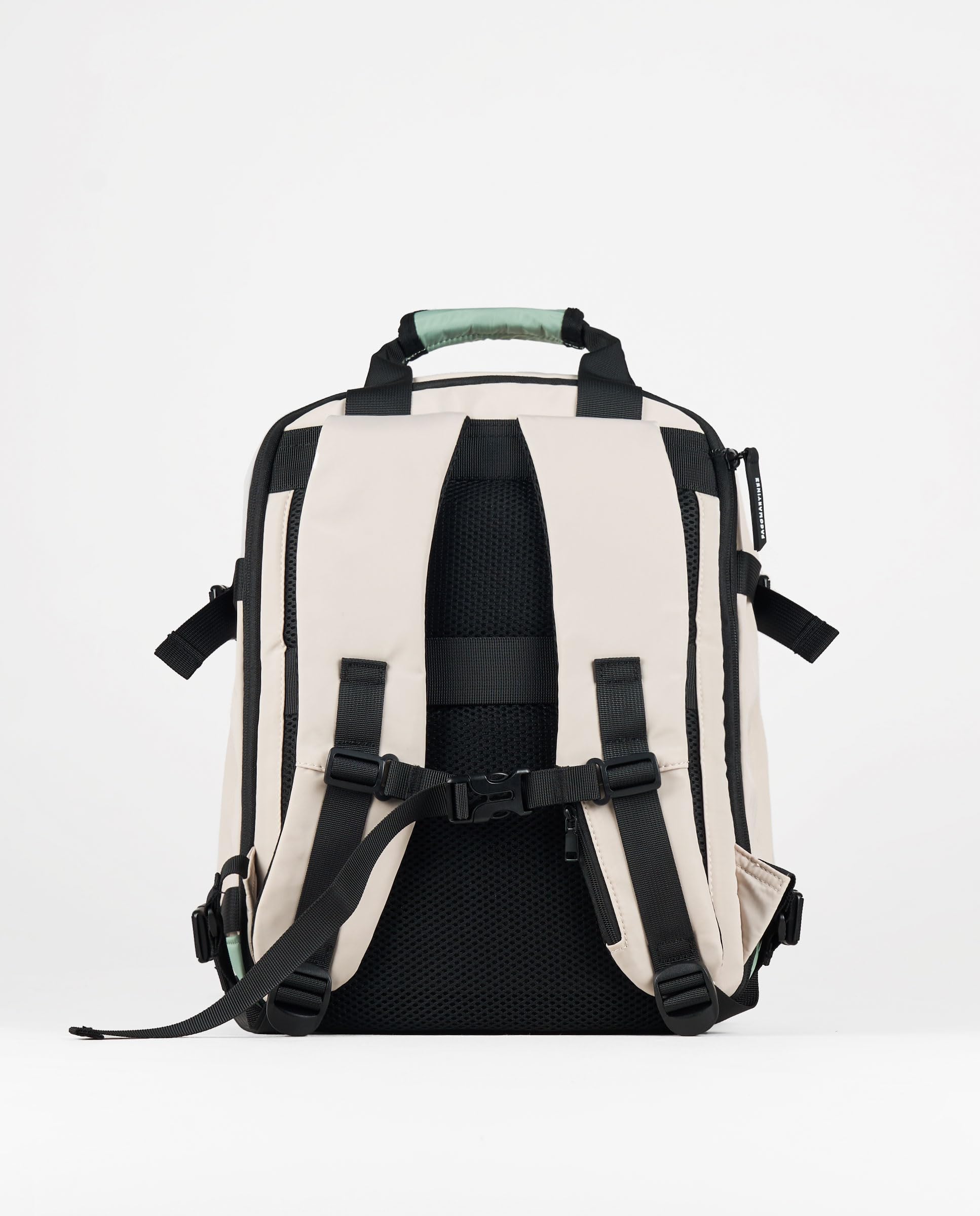 PACO MARTINEZ Mochila de Viaje Expandible 18-27 litros, Equipaje de Cabina con Compartimentos Amplios y Múltiples Bolsillos, Puerto USB, Espalda Acolchada y Transpirable, Multicolor