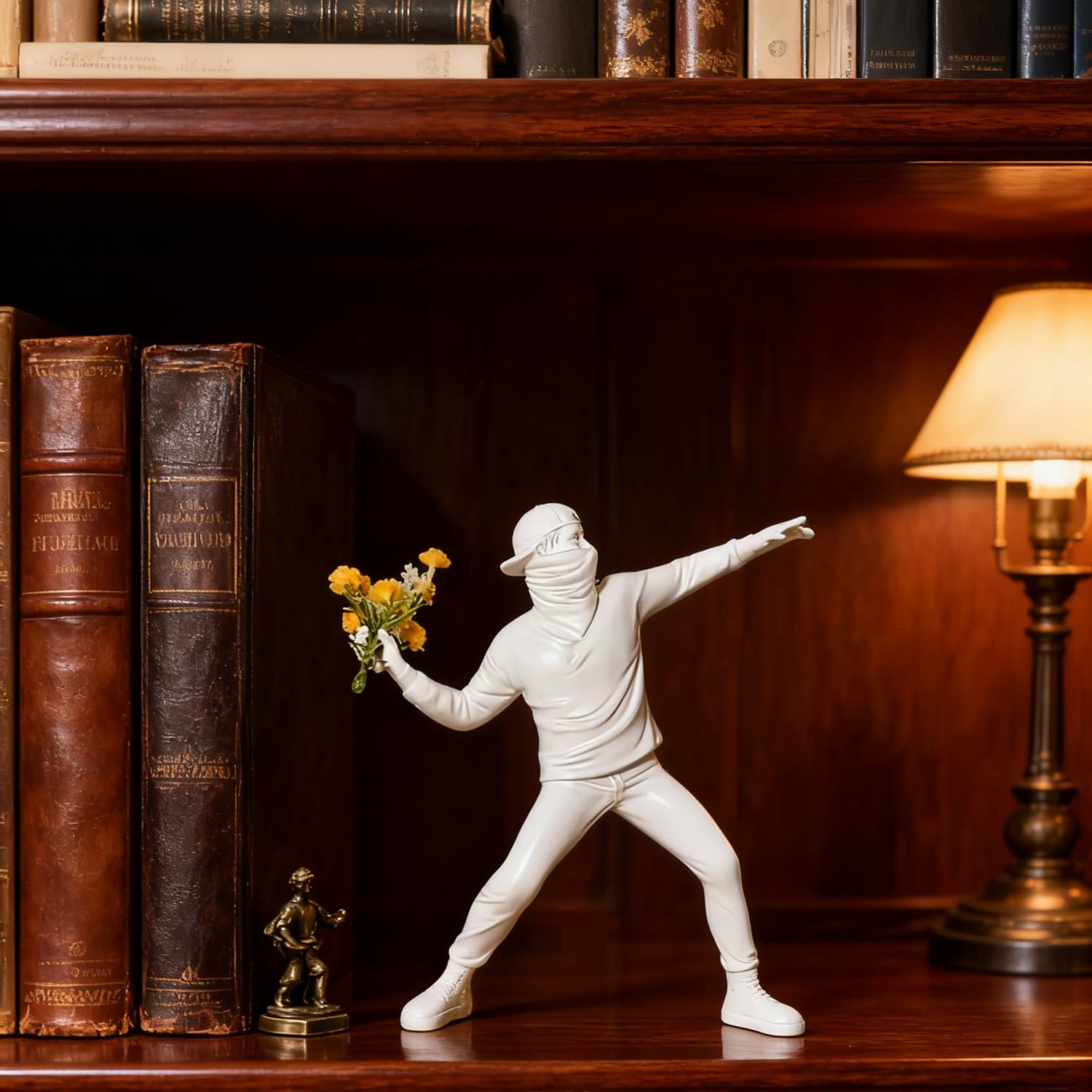 Scultura Figura Banksy,Decorazioni per Ufficio,Figura Decorative, Statuette Decorative Casa, Soggiorno Decorativo Moderno da Appoggiare, Scultura Astratta in Poliresina, Idea Regalo(Bianco)