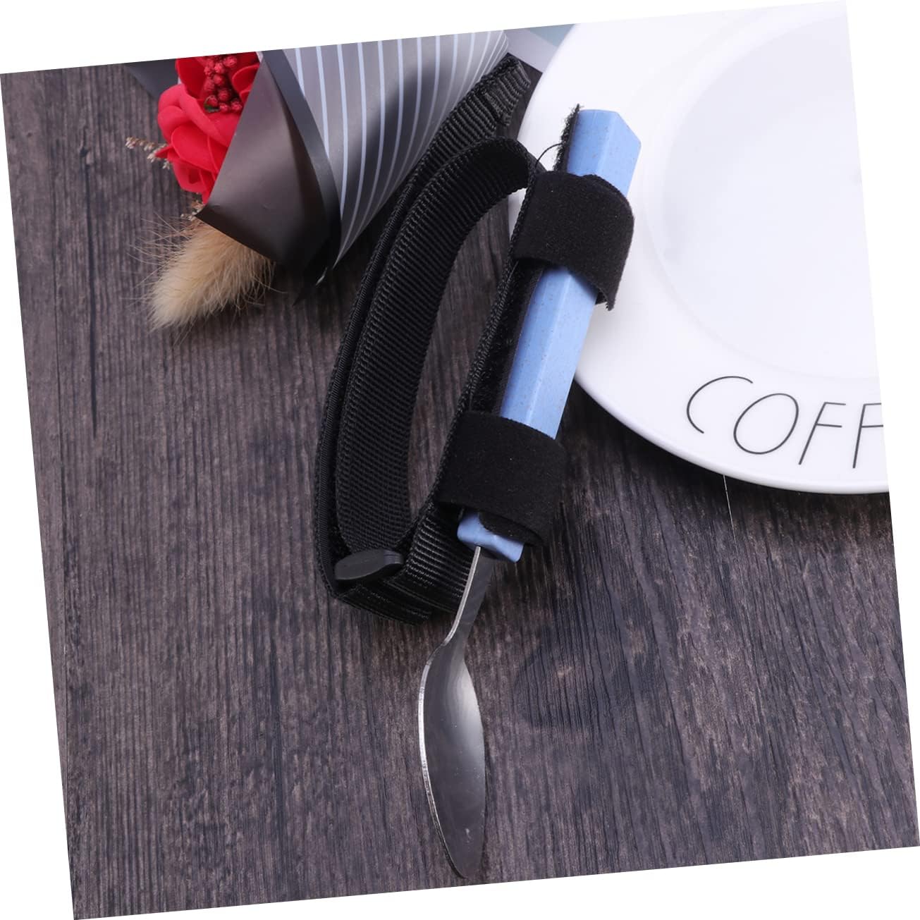 1pc Adjustable Strap Spoon Utensil for Elderly Disabled Ergonomic Eating Aid for Handicapped Individuals Easy to Clean Tableware for Home Nursing Homes Hospitals