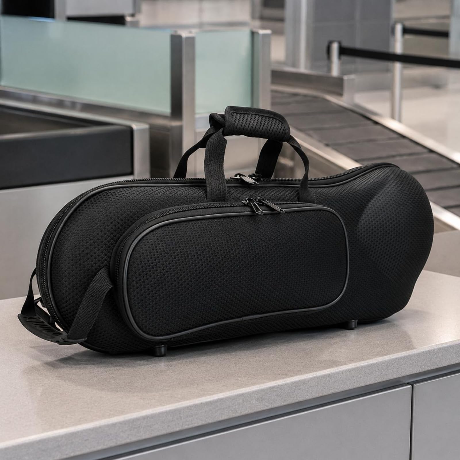 Custodia per Tromba con Design in Ottone Corpo Sagomato Scomparto Accessori Frontale Manico Ergonomico Tracolla, Oxford Nero, Array, Nero Oxford
