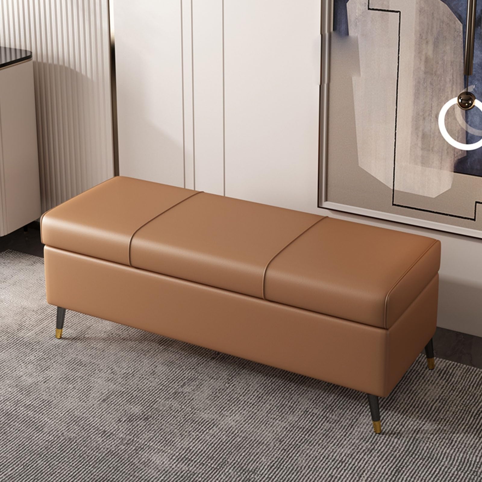 Tabouret de rangement grand volume pour optimiser une petite chambre