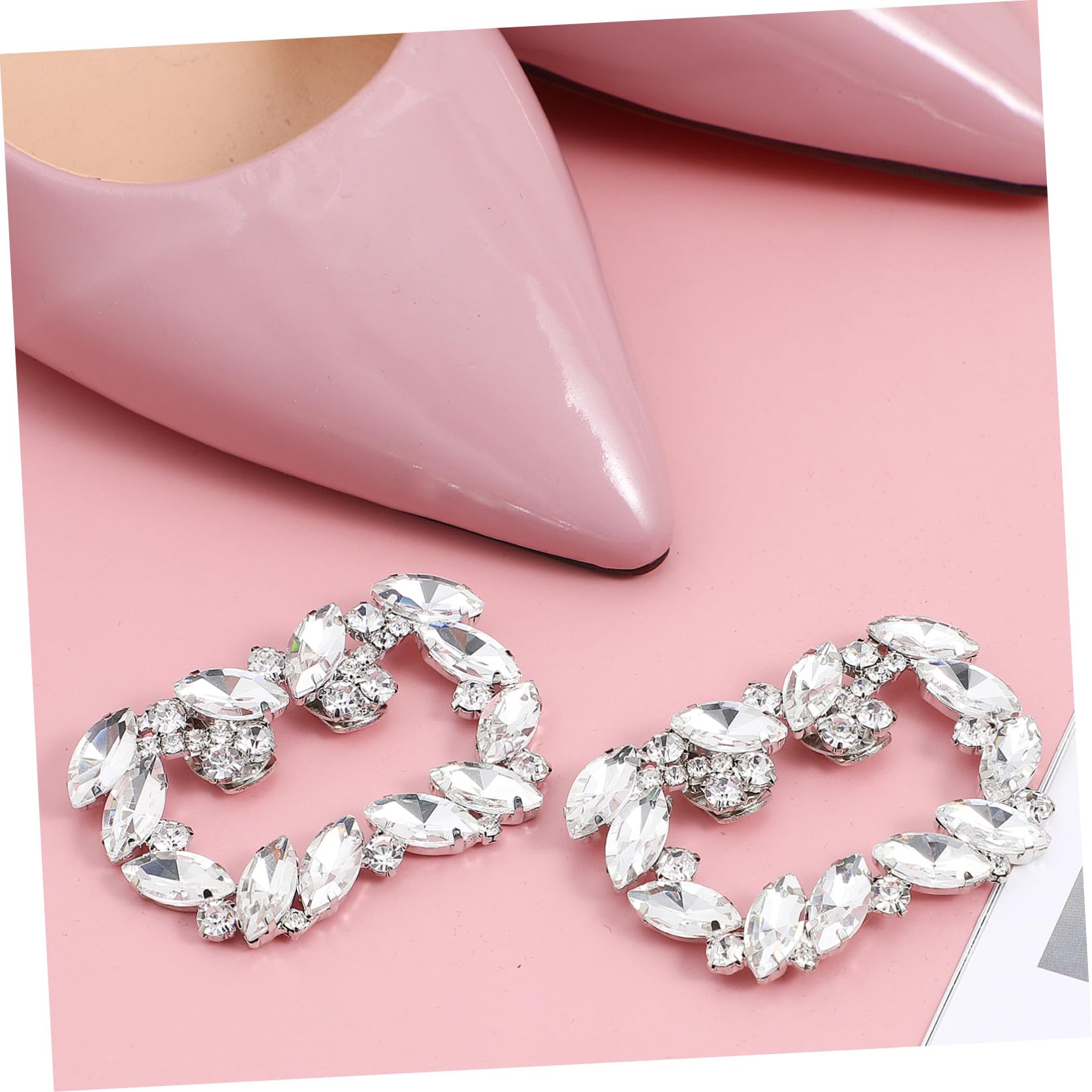 BESPORTBLE Fermaglio per Scarpe da Donna Fibbia in Metallo e a Fiore Accessorio Decorativo per Sandali Stivali e Décolleté per Uso Quotidiano e Cerimonie 2 Pezzi 236X157X039