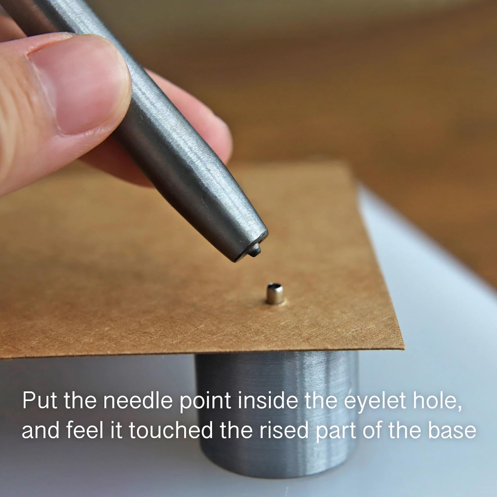 Mini occhiello, 1 mm/1,5 mm/2 mm/2,5 mm, strumento con base (l'unico strumento per occhielli da 1 mm), per vestiti delle bambole e progetti di cucito
